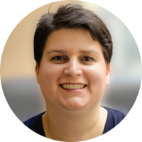 Dr.Veronika Dercsar